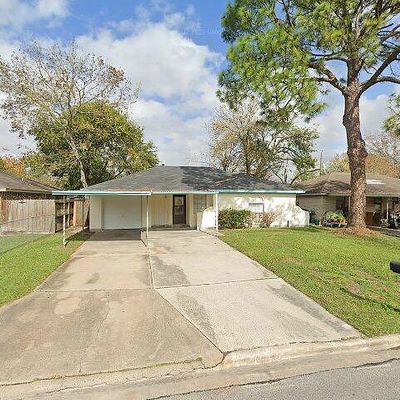 543 Branding Iron Ln, Houston, TX 77060