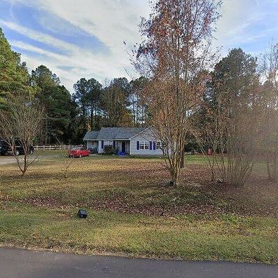 545 Irvan St, Clayton, NC 27520