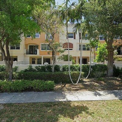 5645 Ne Trieste Way, Boca Raton, FL 33487