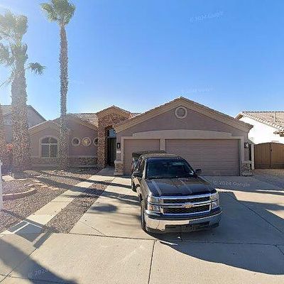 568 N Falcon Dr, Gilbert, AZ 85234