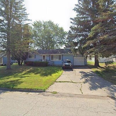 501 Devon Dr, Saint Louis, MI 48880