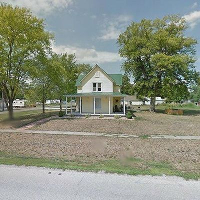 501 Prairie Mills Rd, Golden, IL 62339