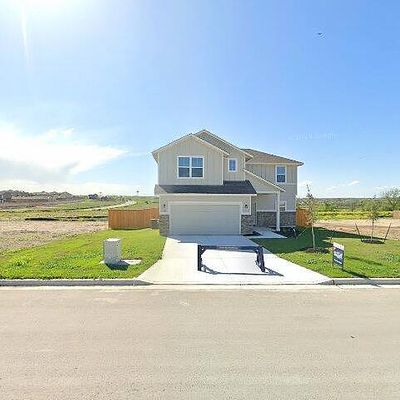 501 Yellow Ribbon Trl, Jarrell, TX 76537