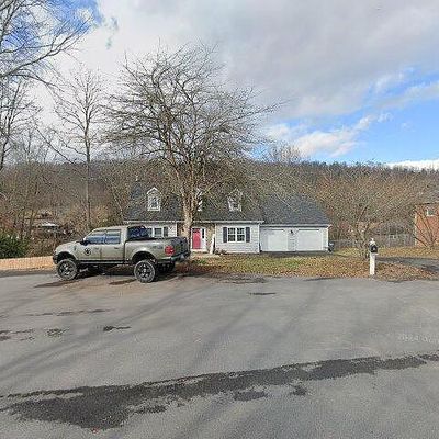 5109 Foxwood Ln, Kingsport, TN 37664