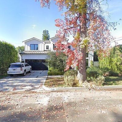 5121 Stern Ave, Sherman Oaks, CA 91423