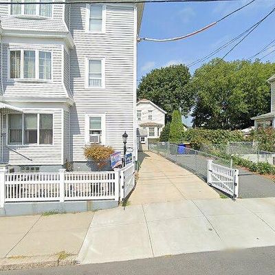 518 Snell St, Fall River, MA 02721