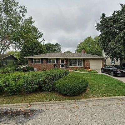 519 N Harrison St, Stoughton, WI 53589