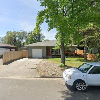 520 Benson St, Medford, OR 97501