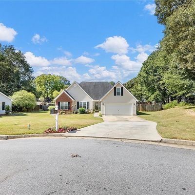 522 Red Tip Ln, Loganville, GA 30052