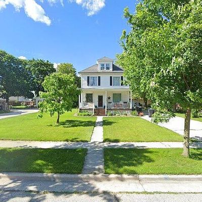 626 E Main St, Plymouth, WI 53073