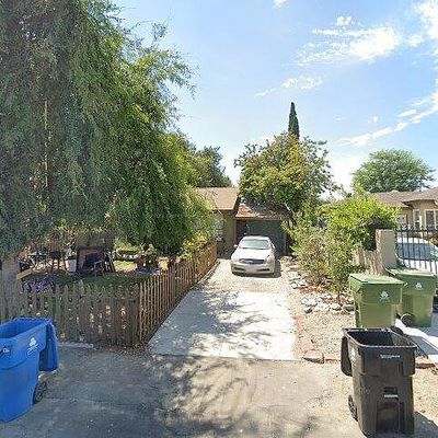 6325 Klump Ave, North Hollywood, CA 91606