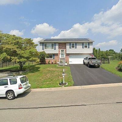 64 Browning Rd, Lancaster, PA 17602