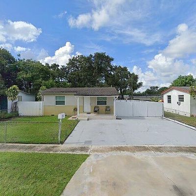 6416 Franklin St, Hollywood, FL 33024