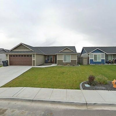 6610 Springer Ln, Pasco, WA 99301