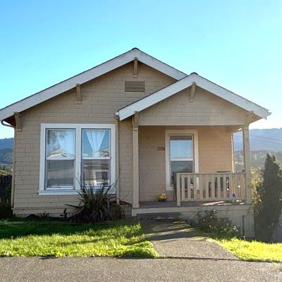 667 Fourth St, Scotia, CA 95565