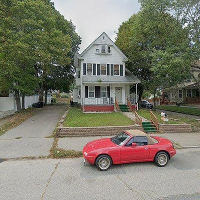 67 Malvern Rd, Brockton, MA 02301