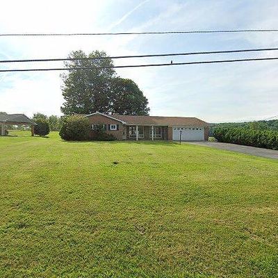 677 Adwolfe Rd, Marion, VA 24354