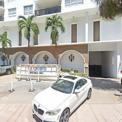 6039 Collins Ave #925, Miami Beach, FL 33140