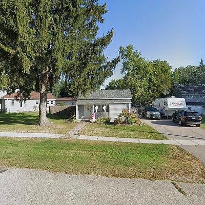 6086 Lyons St, Burlington, WI 53105