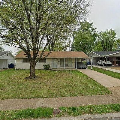 610 Paul Ave, Florissant, MO 63031