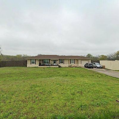 615 N 4 Th St, Wills Point, TX 75169