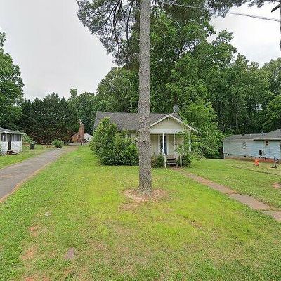 617 Geer St, Lowell, NC 28098