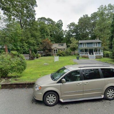 62 E Glen Rd, Denville, NJ 07834