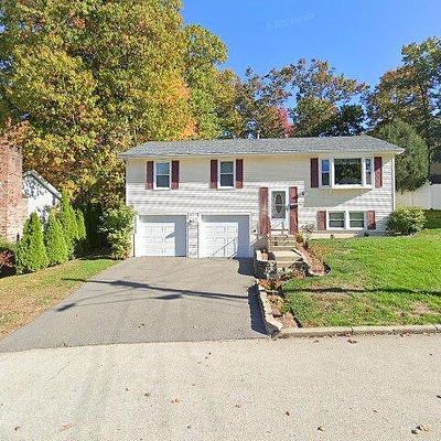 73 Rebel Ln, Manchester, NH 03104