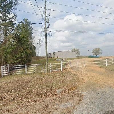 742 Poor House Rd E, Starkville, MS 39759