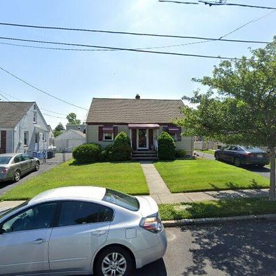 78 Bernard St, Carteret, NJ 07008