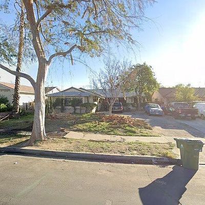 7920 Owensmouth Ave, Canoga Park, CA 91304