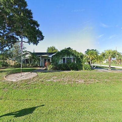 802 Se Starflower Avenue, Port Saint Lucie, FL 34953