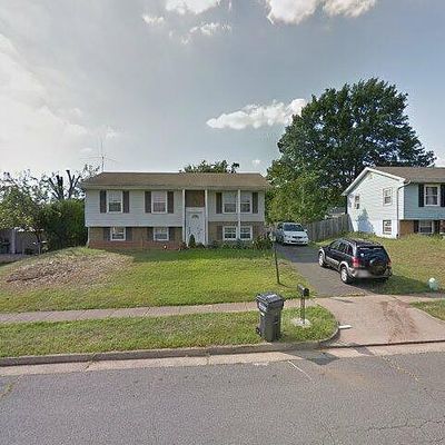 707 N Amelia St, Sterling, VA 20164