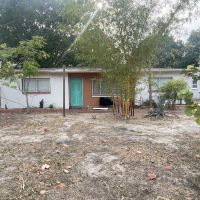 709 W Bayshore Dr Tarpon, Springs, FL 34689