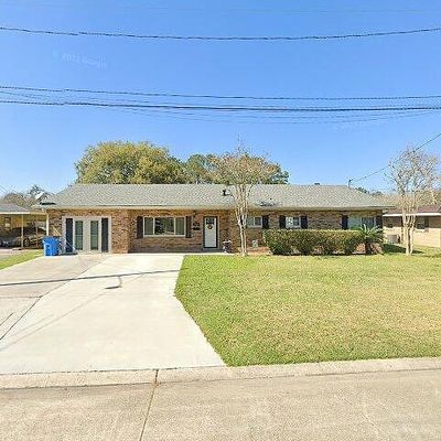 712 Deprima St, Berwick, LA 70342