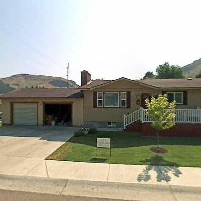 72 S 3 Rd W, Lava Hot Springs, ID 83246