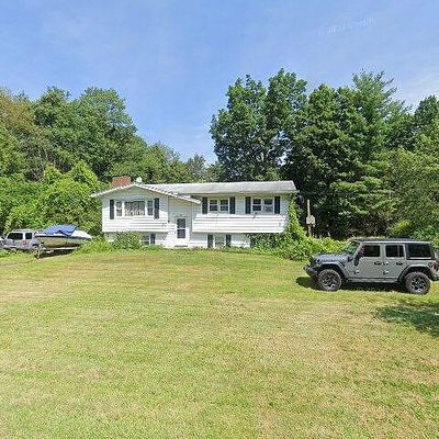 722 Irish Cape Rd, Ellenville, NY 12428