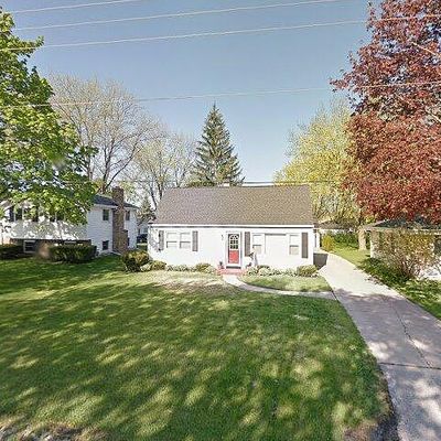 726 Stuart St, Grayslake, IL 60030