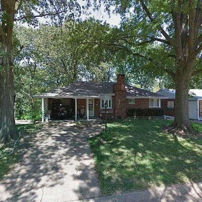 8639 Belcrest Ln, Saint Louis, MO 63114