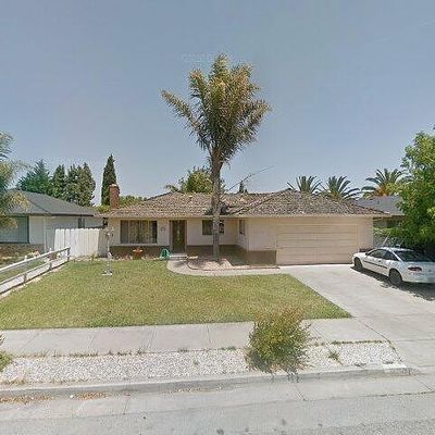 870 B St, Hollister, CA 95023