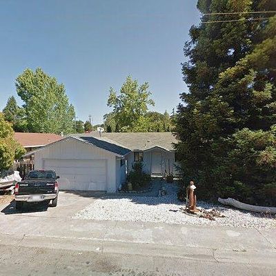 872 15 Th St, Lakeport, CA 95453