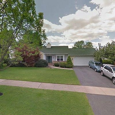 906 Lillian Cir, State College, PA 16801