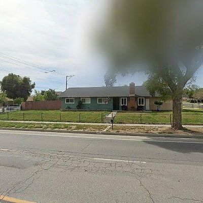 908 N Pepper Ave, Rialto, CA 92376