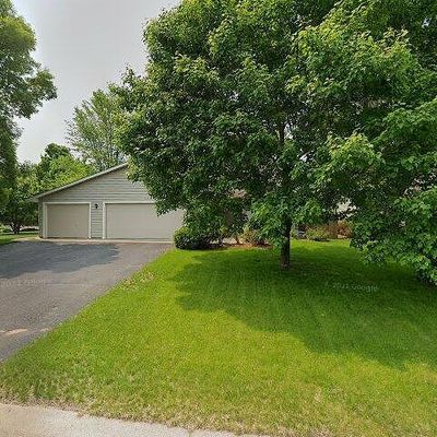 921 Curry Trl, Saint Paul, MN 55123