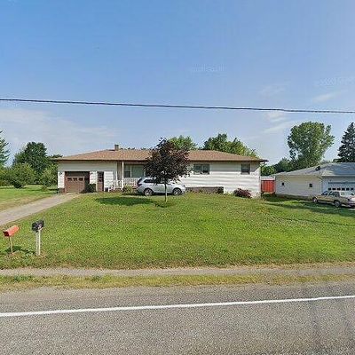 9250 Middle Rd, Lake City, PA 16423