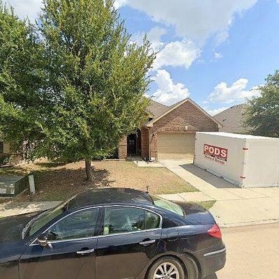 813 Hawk Valley Dr, Little Elm, TX 75068