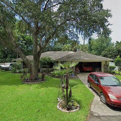 82 Whitcomb Ave, Umatilla, FL 32784