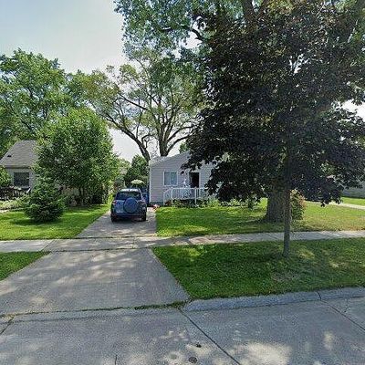 8216 Fenton St, Dearborn Heights, MI 48127