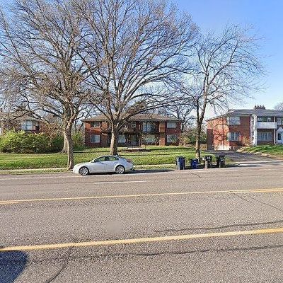 8227 Delmar Blvd, Saint Louis, MO 63124