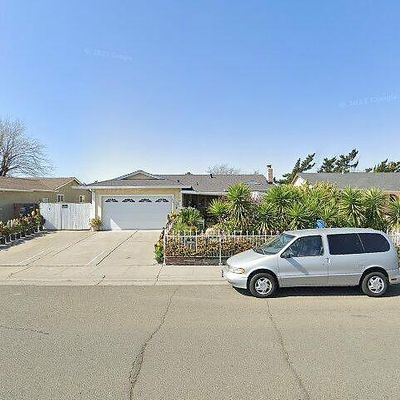 828 Blossom Ave, Suisun City, CA 94585